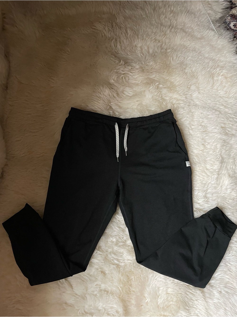 Vuori dark grey drawstring lounge pants